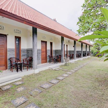 Oyo 90711 Blembong Homestay Jimbaran Екстериор снимка