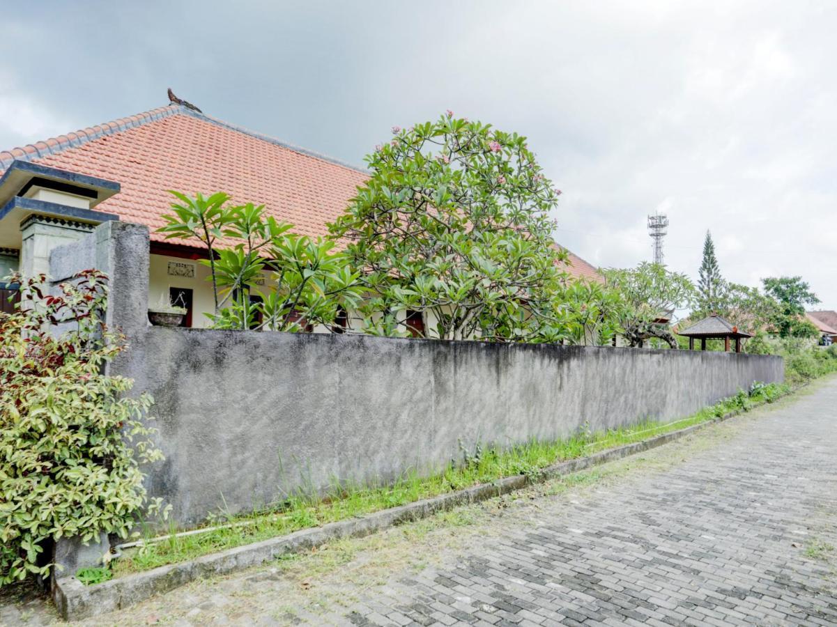Oyo 90711 Blembong Homestay Jimbaran Екстериор снимка